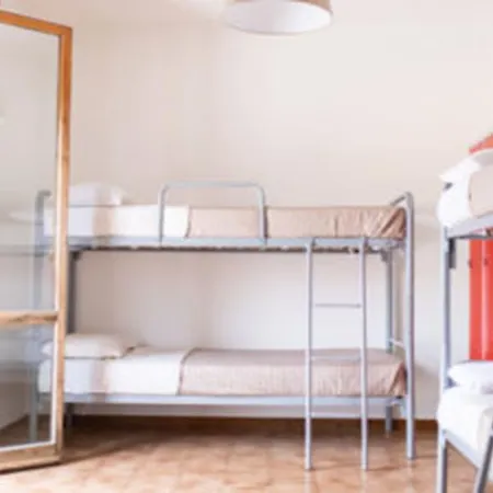 Hotel Shaka 2*
